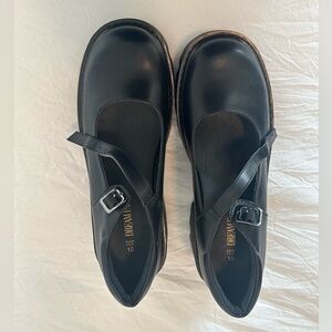 Dream Pairs Women’s platform Mary Jane’s size 10